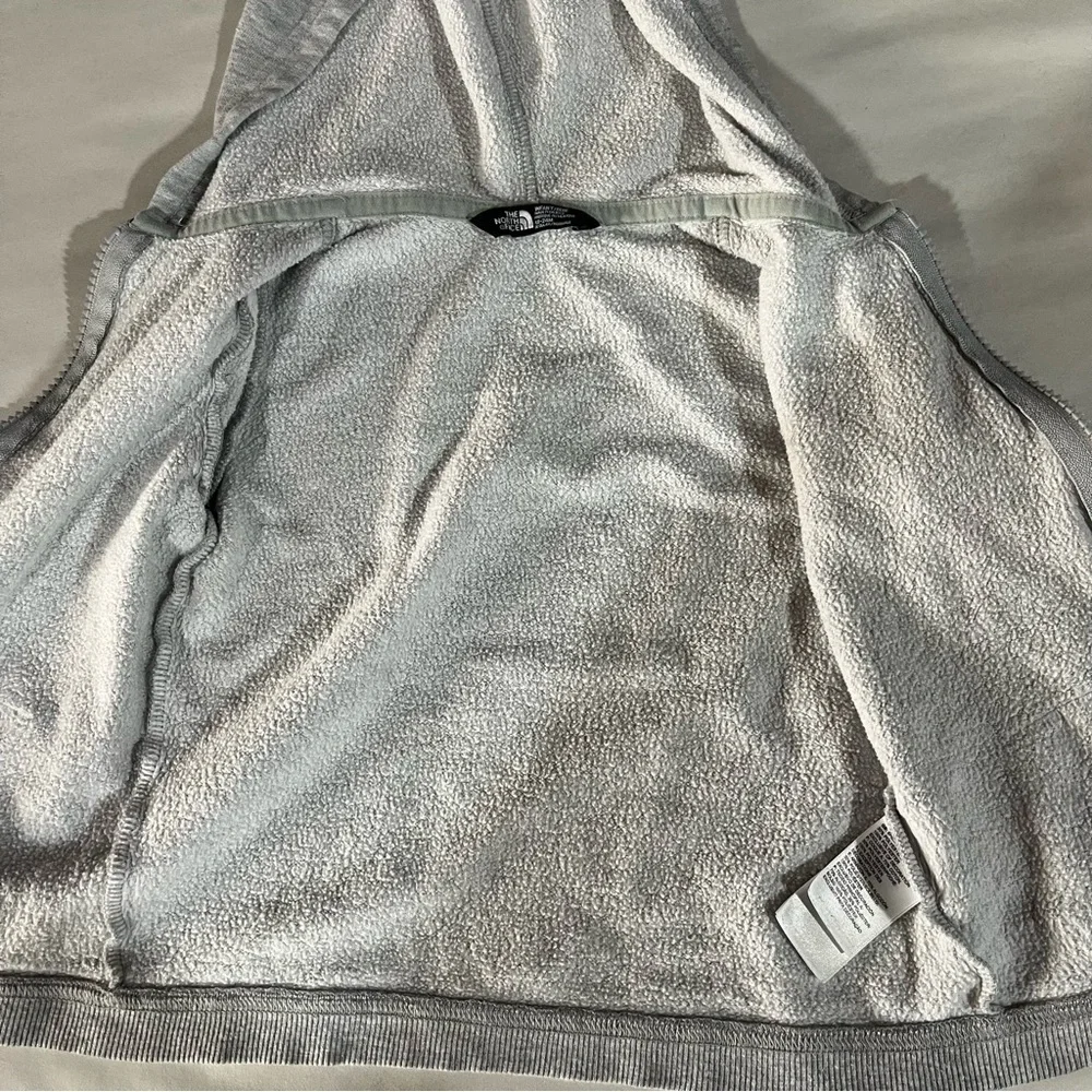 The North Face Kids Light Gray Hoodie Unisex 12-18 months - Picture 3 of 9
